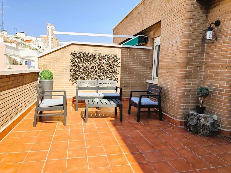 Apartamentos Turisticos Seviro Madri Exterior foto