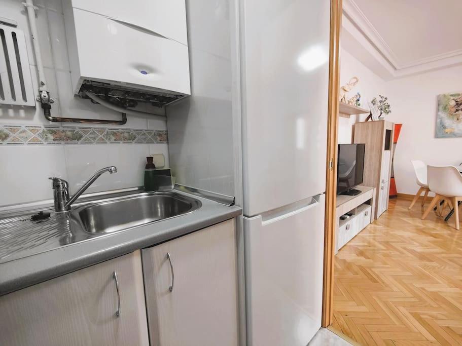 Apartamentos Turisticos Seviro Madri Exterior foto